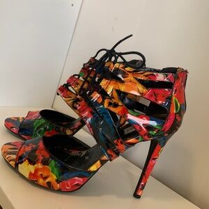 Steve Madden Safari Pumps